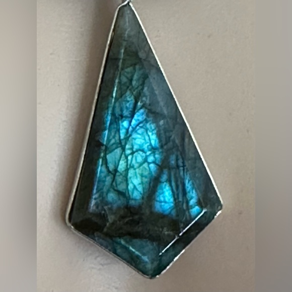 24 inch Grey Map and Labradorite Gemstone bead Necklace NWOT - Picture 7 of 14